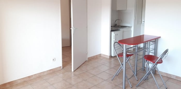 Image 3 sur 7 - Appartement  ·  Location · Aix En Provence (13090) · 2 pièces · 27m²