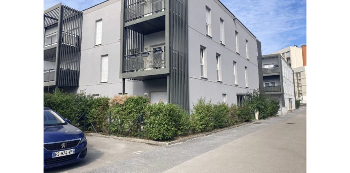 Image 4 sur 4 - Parking/box  ·  Location · Besancon (25000)