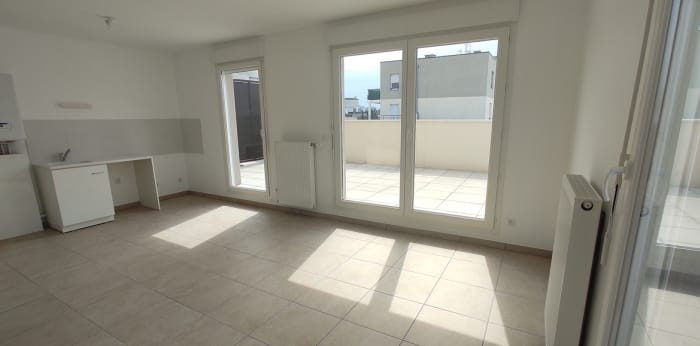 Image 2 sur 7 - Appartement  ·  Location · Villeurbanne (69100) · 3 pièces · 57m²