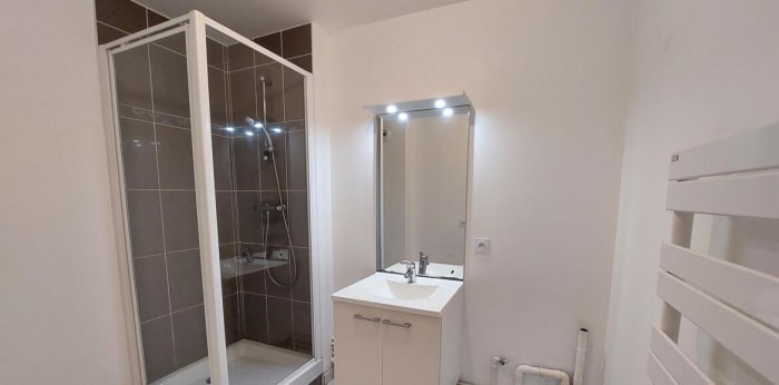 Image 9 sur 10 - Appartement  ·  Location · Reims (51100) · 3 pièces · 66m²