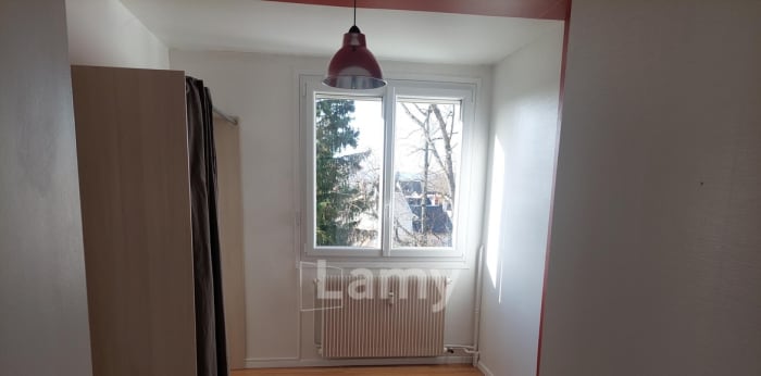 Image 7 sur 10 - Appartement  ·  Location · Chalon Sur Saone (71100) · 4 pièces · 70m²