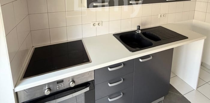 Image 6 sur 9 - Appartement  ·  Location · Bordeaux (33000) · 2 pièces · 47m²