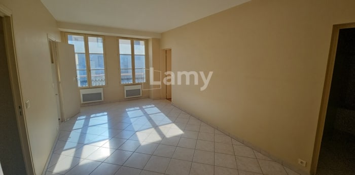 Image 1 sur 4 - Appartement  ·  Location · Domont (95330) · 2 pièces · 48m²