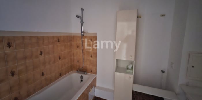 Image 6 sur 10 - Appartement  ·  Location · Chamalieres (63400) · 4 pièces · 93m²