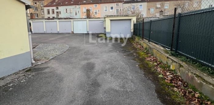 Image 3 sur 5 - Parking/box  ·  Location · Mulhouse (68100) · 9m²