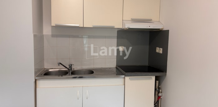 Image 2 sur 11 - Appartement  ·  Location · St Etienne (42000) · 2 pièces · 44m²