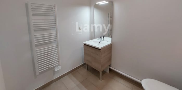 Image 12 sur 17 - Appartement  ·  Location · Nimes (30900) · 2 pièces · 42m²