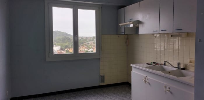 Image 5 sur 8 - Appartement  ·  Location · Lons Le Saunier (39000) · 3 pièces · 80m²