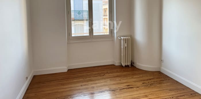 Image 4 sur 12 - Appartement  ·  Location · Clermont Ferrand (63000) · 4 pièces · 88m²
