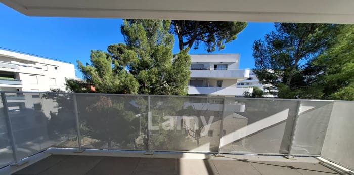 Image 1 sur 9 - Appartement  ·  Location · Marseille (13010) · 2 pièces · 54m²