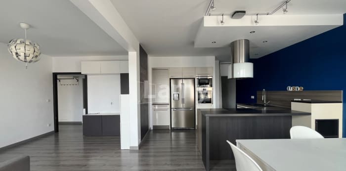 Image 3 sur 16 - Appartement  ·  Location · Reims (51100) · 4 pièces · 109m²