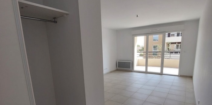 Image 3 sur 8 - Appartement  ·  Location · Le Luc (83340) · 3 pièces · 59m²