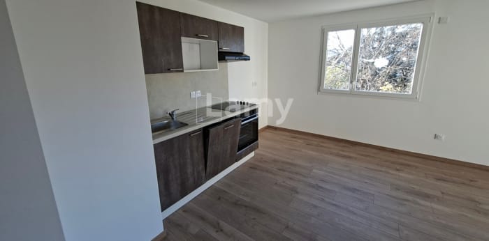 Image 2 sur 8 - Appartement  ·  Location · Clermont Ferrand (63000) · 3 pièces · 62m²