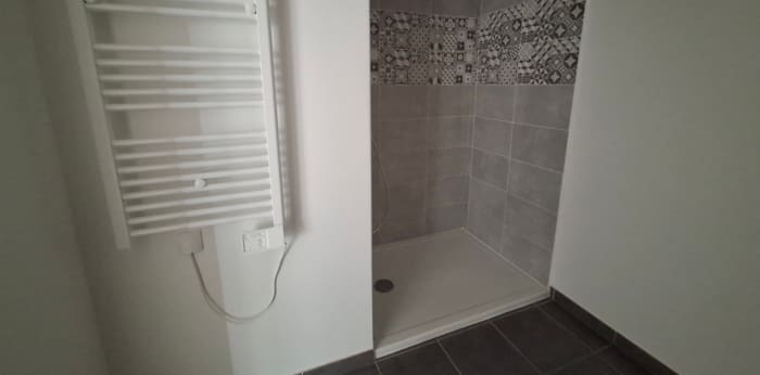 Image 11 sur 13 - Appartement  ·  Location · Marseille (13011) · 3 pièces · 65m²