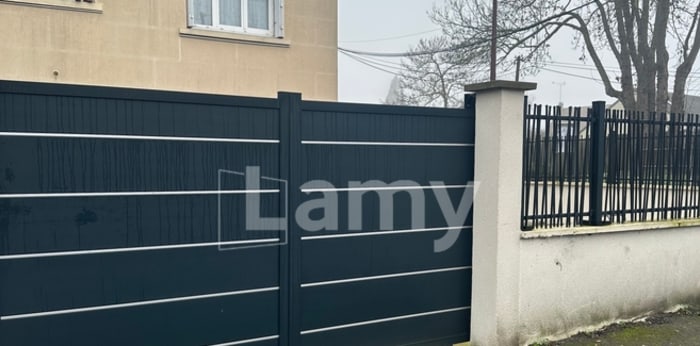 Image 1 sur 2 - Parking/box  ·  Location · Franconville La Garenne (95130) · 10m²