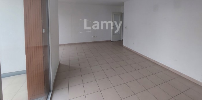 Image 2 sur 7 - Appartement  ·  Location · Trappes (78190) · 3 pièces · 75m²