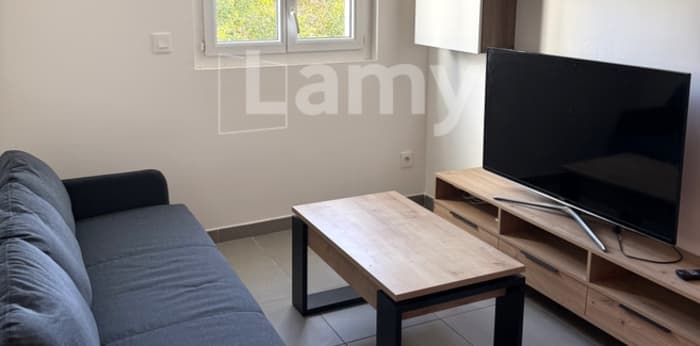 Image 4 sur 13 - Appartement  ·  Location · Salon De Provence (13300) · 2 pièces · 38m²