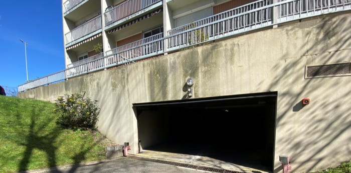 Image 4 sur 5 - Parking/box  ·  Location · Limoges (87000) · 12m²