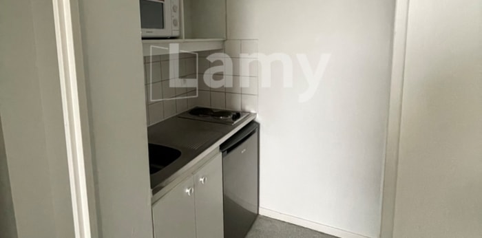 Image 2 sur 8 - Appartement  ·  Location · Lille (59777) · 1 pièce · 24m²