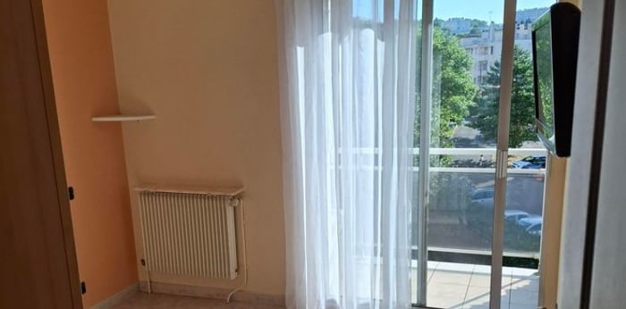 Image 5 sur 7 - Appartement  ·  Location · Villemomble (93250) · 2 pièces · 50m²