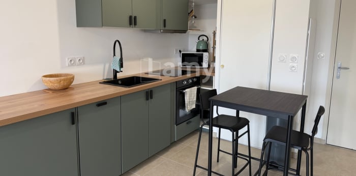 Image 6 sur 13 - Appartement  ·  Location · Arles (13200) · 2 pièces · 40m²