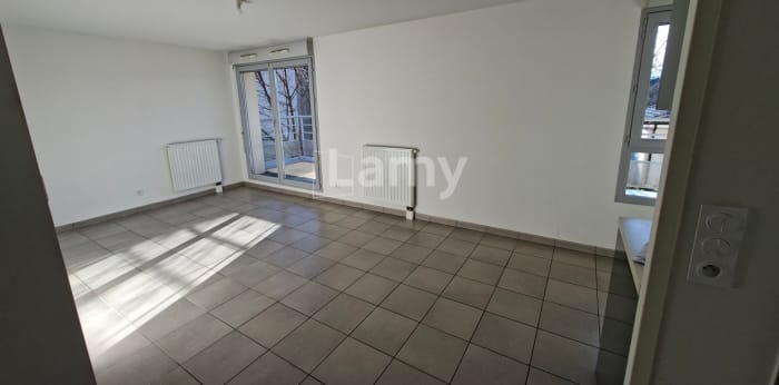 Image 2 sur 7 - Appartement  ·  Location · Clermont Ferrand (63000) · 3 pièces · 61m²