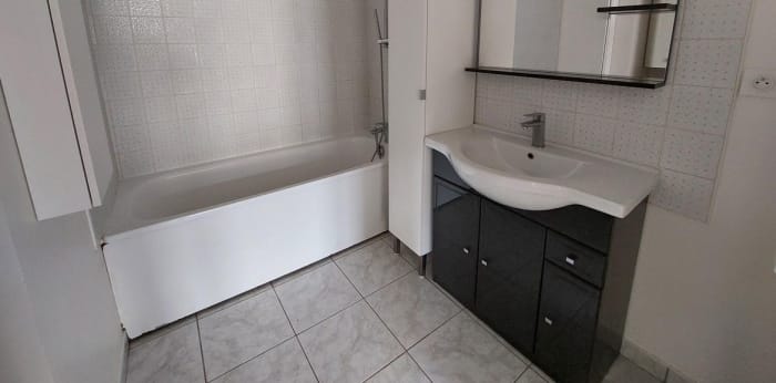 Image 4 sur 8 - Appartement  ·  Location · Reims (51100) · 3 pièces · 72m²