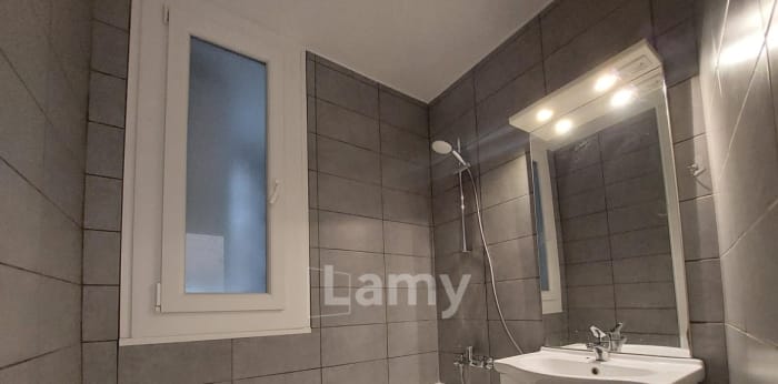 Image 7 sur 11 - Appartement  ·  Location · Le Pont De Claix (38800) · 4 pièces · 71m²