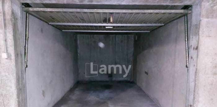 Image 5 sur 6 - Parking/box  ·  Location · Grenoble (38100) · 12m²