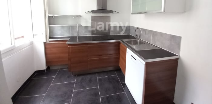 Image 5 sur 14 - Appartement  ·  Location · Marseille (13005) · 3 pièces · 64m²