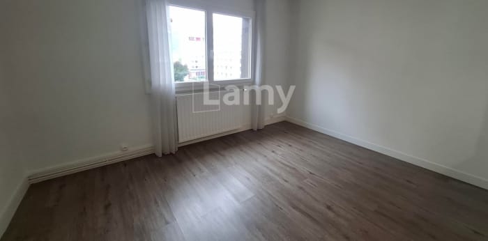 Image 1 sur 5 - Appartement  ·  Location · Annecy (74000) · 2 pièces · 34m²