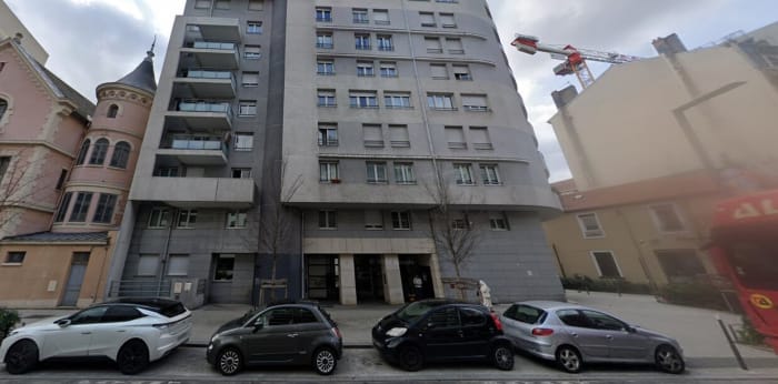 Image 1 sur 3 - Parking/box  ·  Location · Villeurbanne (69100) · 5m²