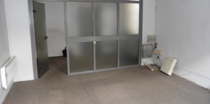 Image 1 sur 10 - Local  ·  Location · Libourne (33500) · 46m²