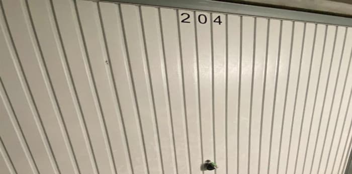 Image 1 sur 1 - Parking/box  ·  Location · Vaulx En Velin (69120)