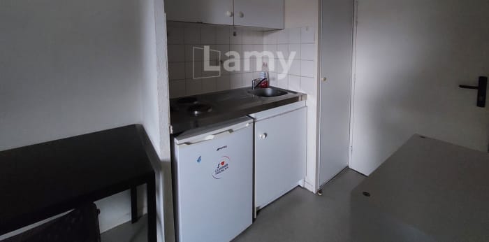Image 3 sur 5 - Appartement  ·  Location · Lille (59800) · 1 pièce · 19m²
