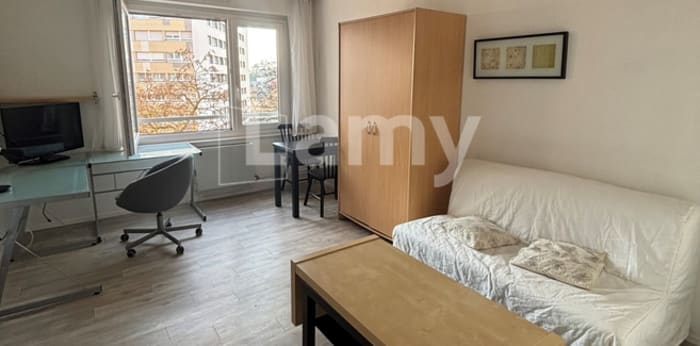 Image 2 sur 8 - Appartement  ·  Location · Strasbourg (67000) · 1 pièce · 34m²