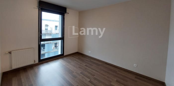 Image 5 sur 9 - Appartement  ·  Location · Grenoble (38000) · 3 pièces · 67m²