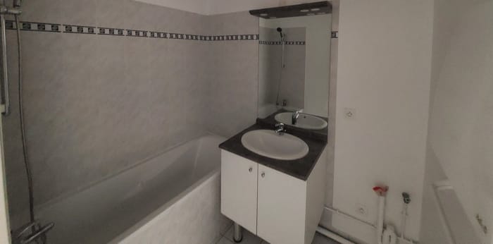 Image 7 sur 9 - Appartement  ·  Location · Reims (51100) · 64m²