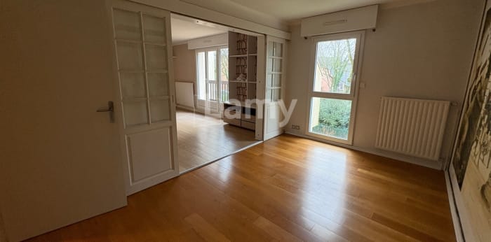 Image 10 sur 11 - Appartement  ·  Location · Rennes (35700) · 4 pièces · 76m²