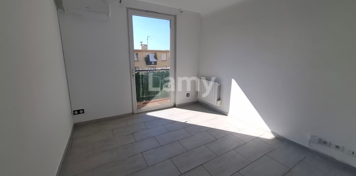 Image 4 sur 10 - Appartement  ·  Location · Marseille (13010) · 3 pièces · 51m²