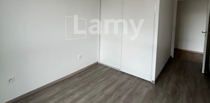 Image 6 sur 9 - Appartement  ·  Location · Clermont Ferrand (63000) · 3 pièces · 61m²