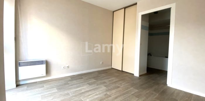 Image 5 sur 9 - Appartement  ·  Location · Limoges (87000) · 2 pièces · 43m²