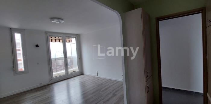 Image 1 sur 12 - Appartement  ·  Location · Vesoul (70000) · 2 pièces · 50m²