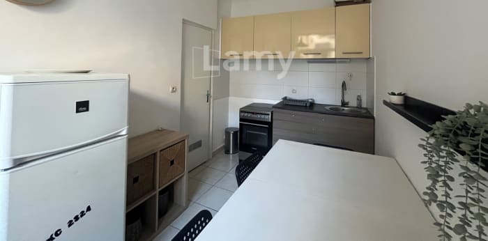 Image 6 sur 7 - Appartement  ·  Location · Reims (51100) · 2 pièces · 31m²