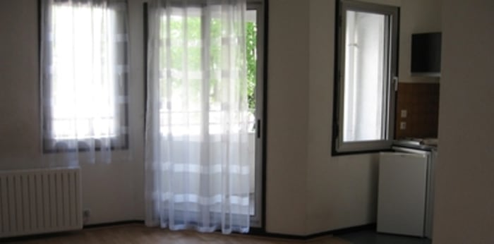Image 3 sur 4 - Appartement  ·  Location · Clermont Ferrand (63000) · 1 pièce · 28m²