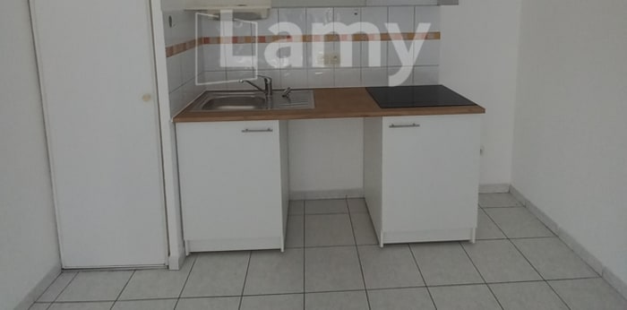 Image 4 sur 7 - Appartement  ·  Location · Agde (34300) · 2 pièces · 41m²