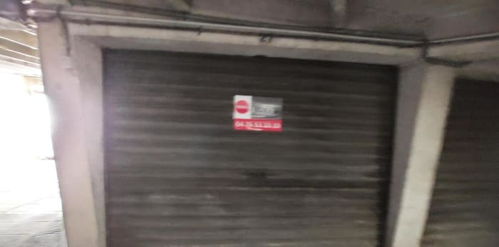 Image 5 sur 6 - Parking/box  ·  Location · Grenoble (38000) · 15m²