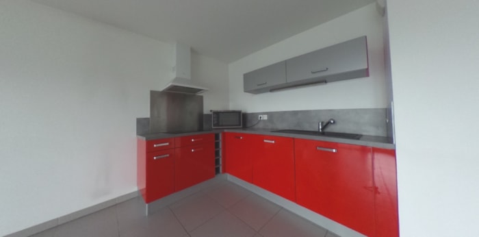 Image 3 sur 10 - Appartement  ·  Location · St Ismier (38330) · 2 pièces · 44m²