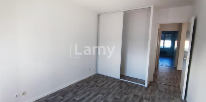 Image 2 sur 5 - Appartement  ·  Location · Toulouse (31200) · 3 pièces · 71m²