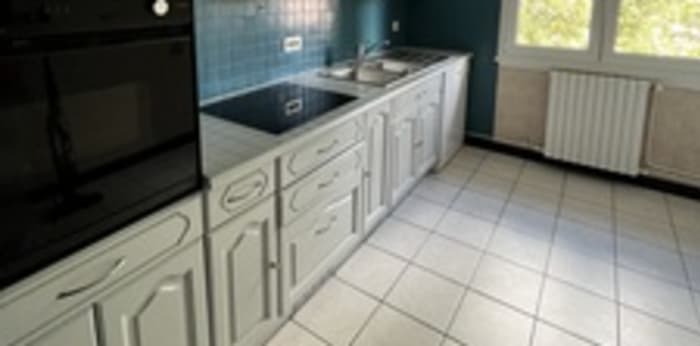 Image 1 sur 5 - Appartement  ·  Location · Belfort (90000) · 4 pièces · 82m²